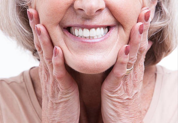 root canal dentures composite resin inlay onlay bridge crowns Invisalign clear aligners teeth reshaping gummy smile botox bonding teeth whitening miami best dentist straight teeth white teeth perfect teeth beautiful smile veneers smile design veneers